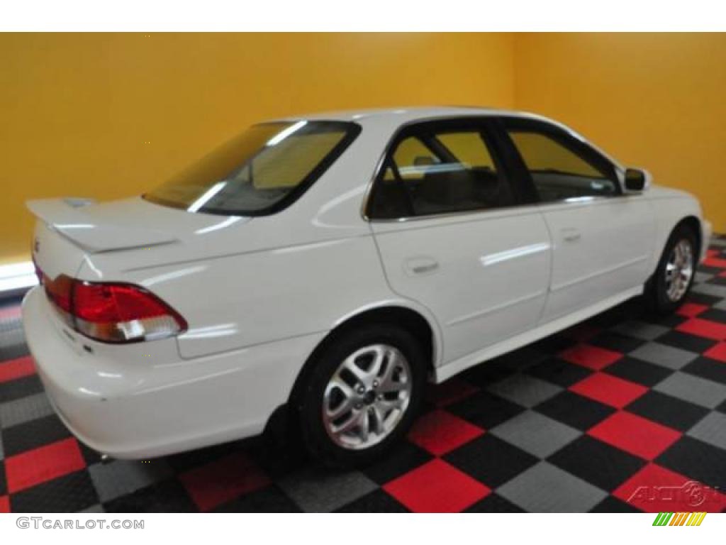 2002 Accord EX V6 Sedan - Taffeta White / Ivory photo #6