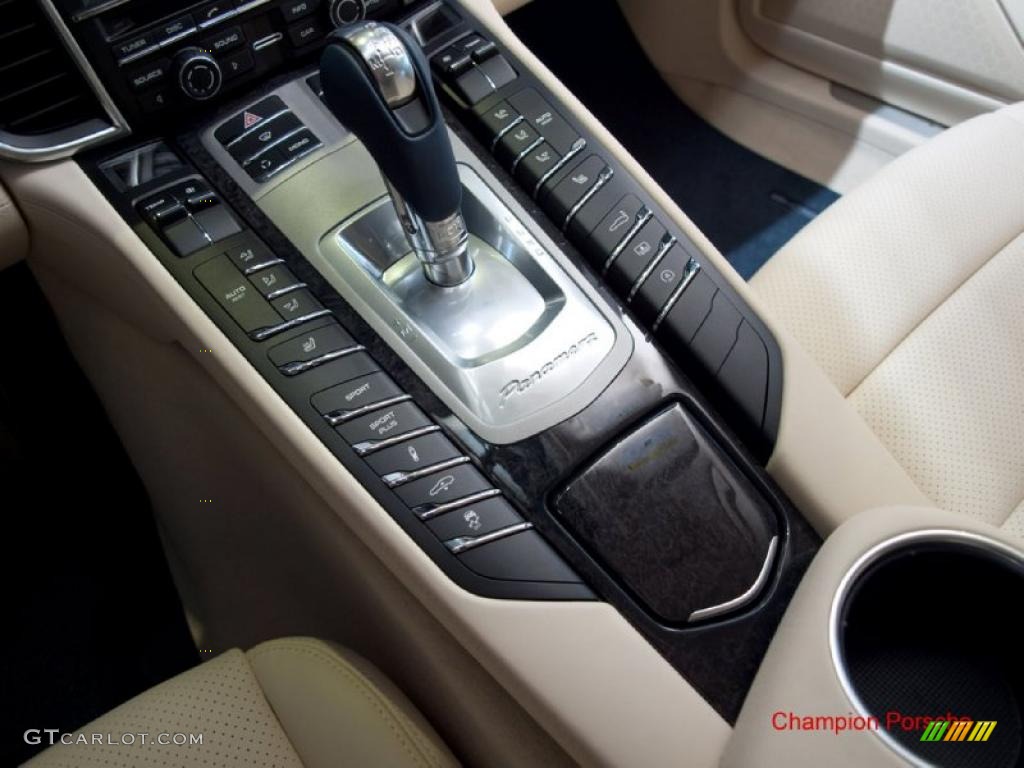 2010 Panamera Turbo - Yachting Blue Metallic / Yachting Blue/Cream photo #13