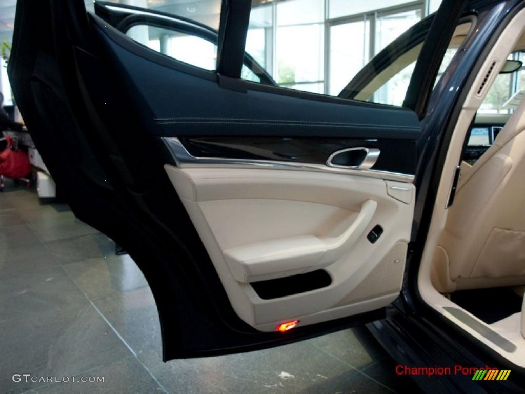 2010 Panamera Turbo - Yachting Blue Metallic / Yachting Blue/Cream photo #17