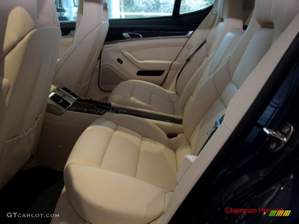2010 Panamera Turbo - Yachting Blue Metallic / Yachting Blue/Cream photo #19