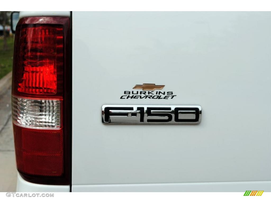 2004 F150 XLT Regular Cab 4x4 - Oxford White / Dark Flint photo #25