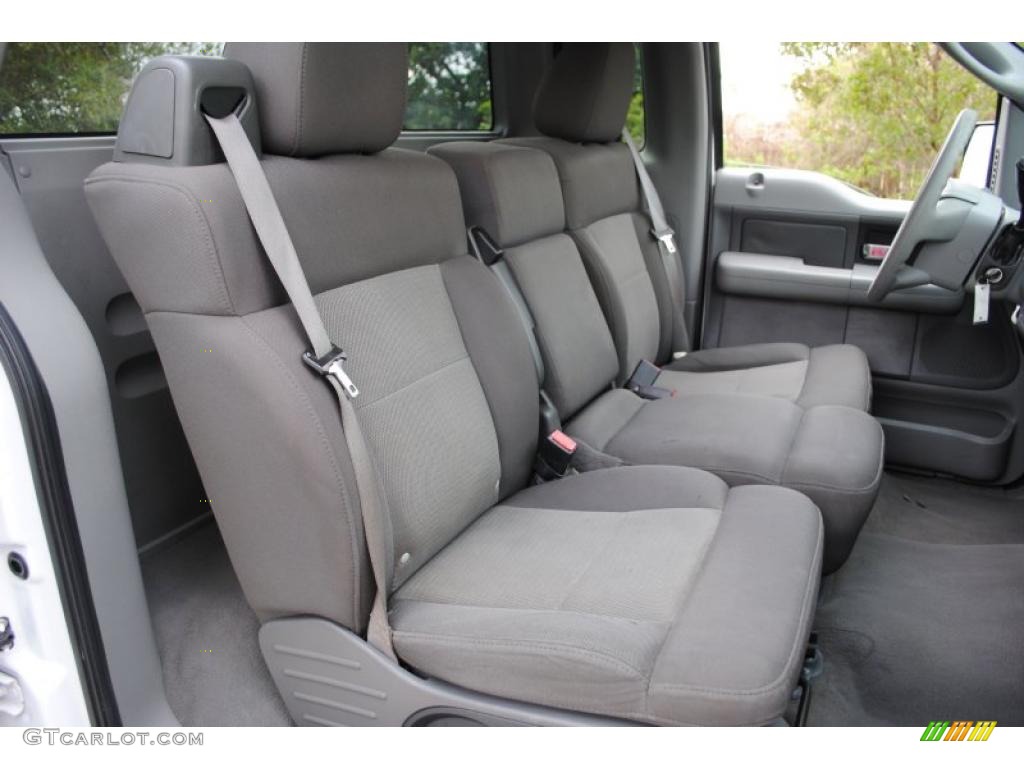 2004 F150 XLT Regular Cab 4x4 - Oxford White / Dark Flint photo #38