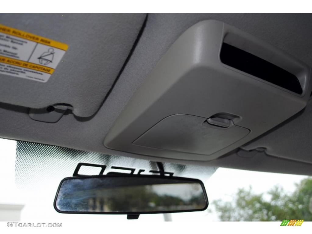 2004 F150 XLT Regular Cab 4x4 - Oxford White / Dark Flint photo #54