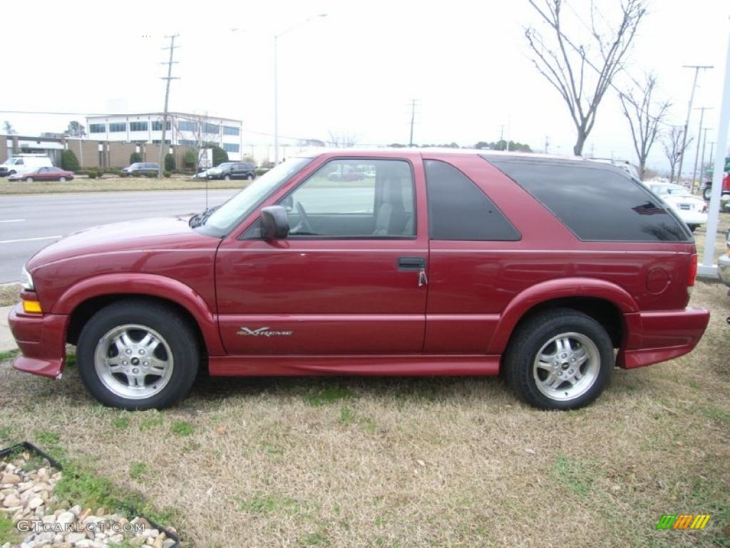 2003 Blazer Xtreme - Dark Cherry Red Metallic / Medium Gray photo #2