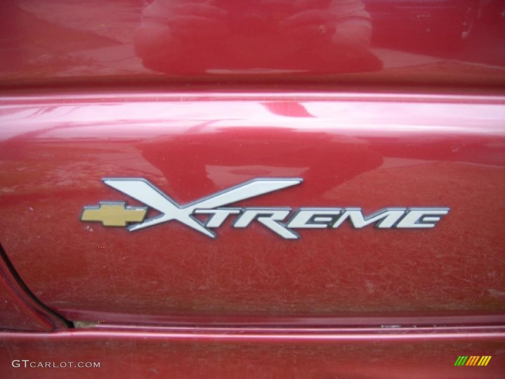 2003 Blazer Xtreme - Dark Cherry Red Metallic / Medium Gray photo #7