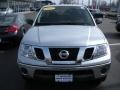 2009 Radiant Silver Nissan Frontier SE King Cab 4x4  photo #2