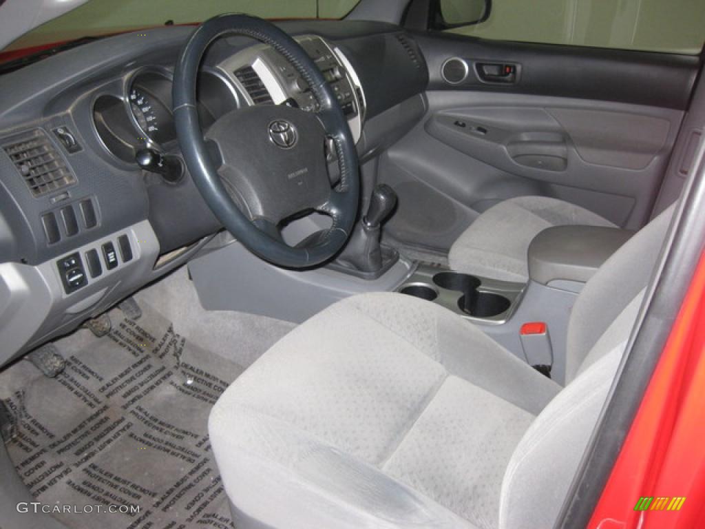 2005 Tacoma Access Cab 4x4 - Radiant Red / Graphite Gray photo #7