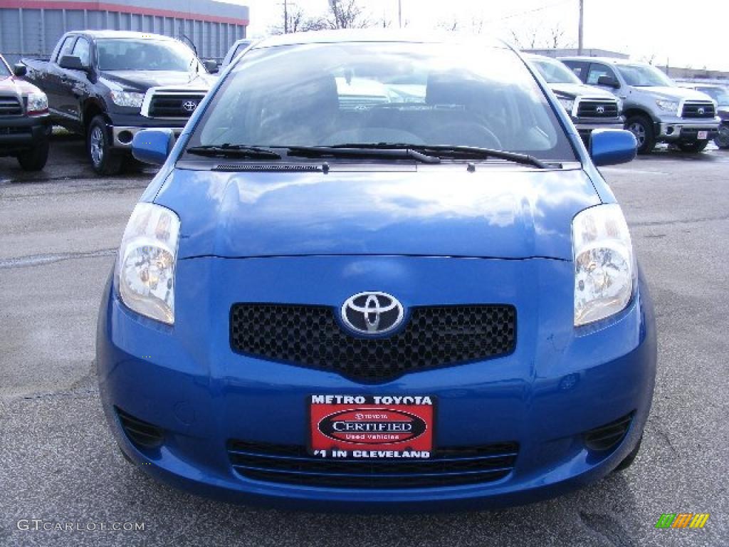 2008 Yaris 3 Door Liftback - Blazing Blue Pearl / Dark Charcoal photo #8
