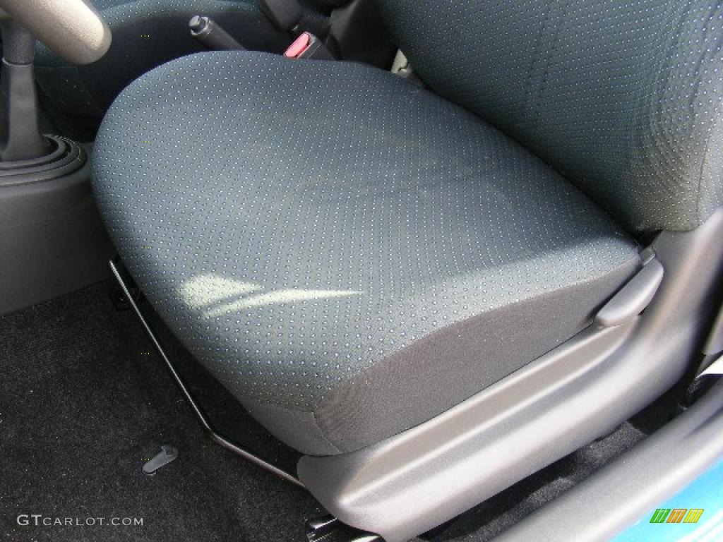 2008 Yaris 3 Door Liftback - Blazing Blue Pearl / Dark Charcoal photo #10