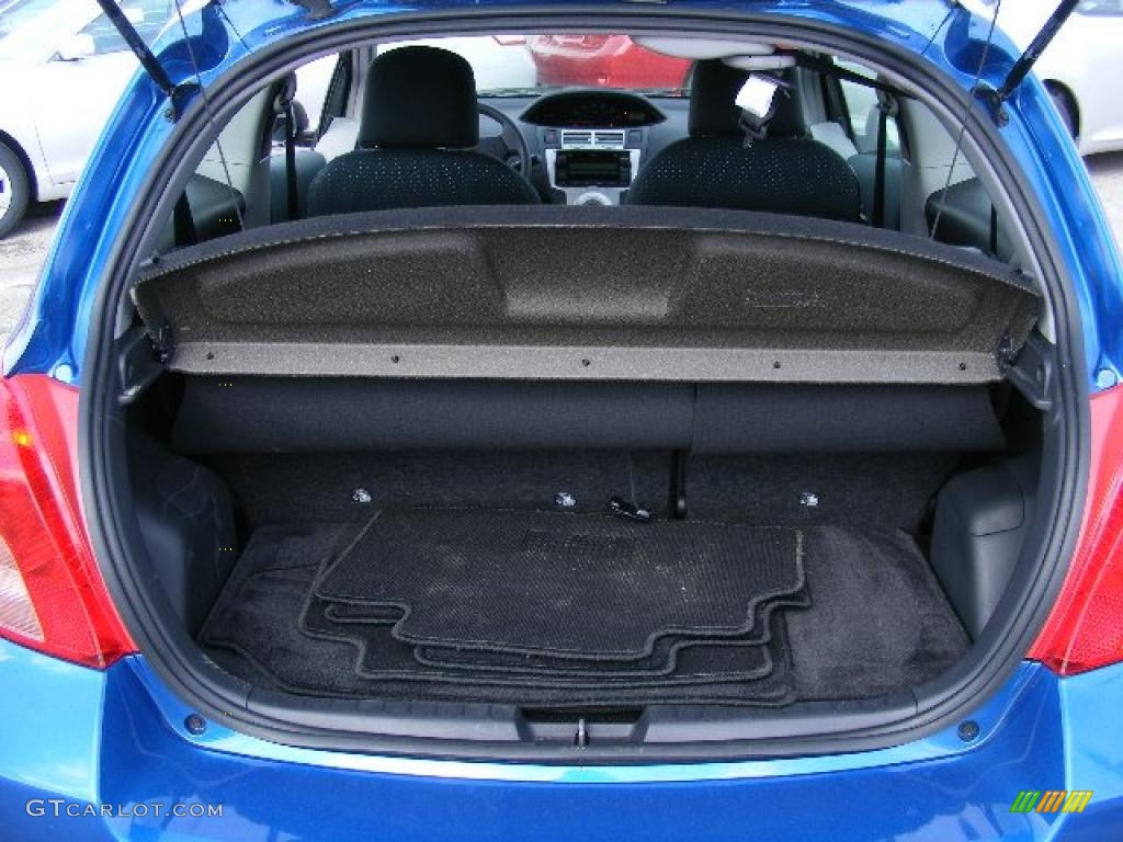 2008 Yaris 3 Door Liftback - Blazing Blue Pearl / Dark Charcoal photo #24