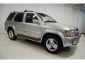 Brilliant Silver Metallic - QX4  Photo No. 2