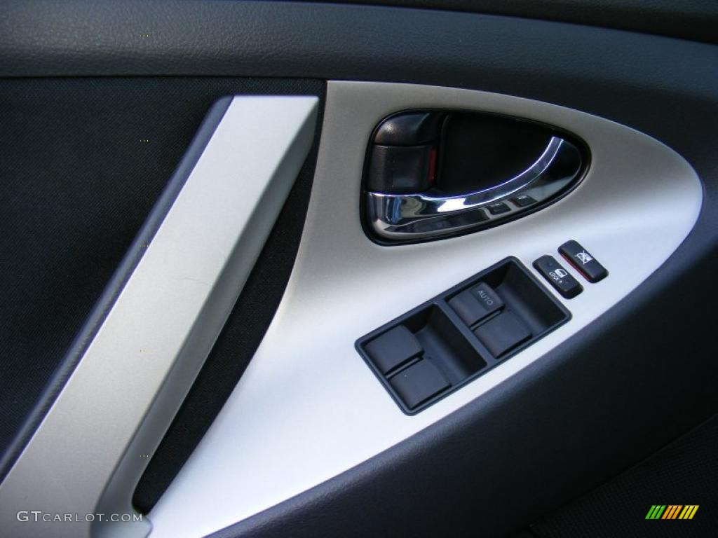 2007 Camry SE - Black / Dark Charcoal photo #30