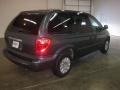 2007 Brilliant Black Crystal Pearl Chrysler Town & Country   photo #4
