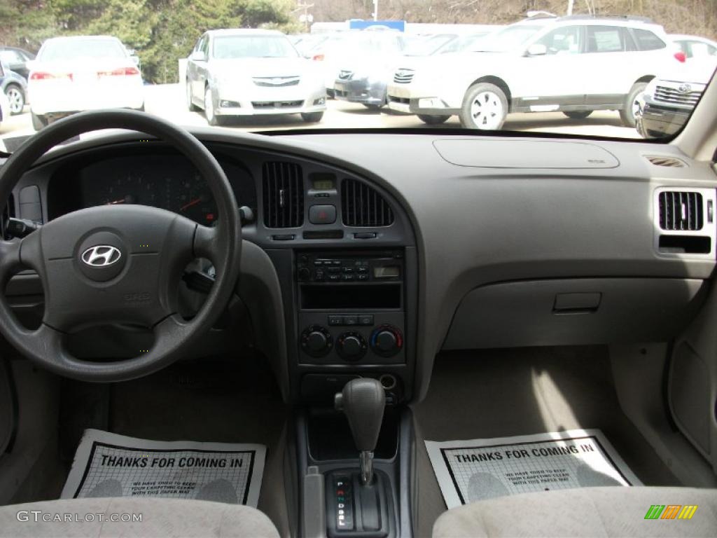 2006 Elantra GLS Sedan - Nordic White / Gray photo #10