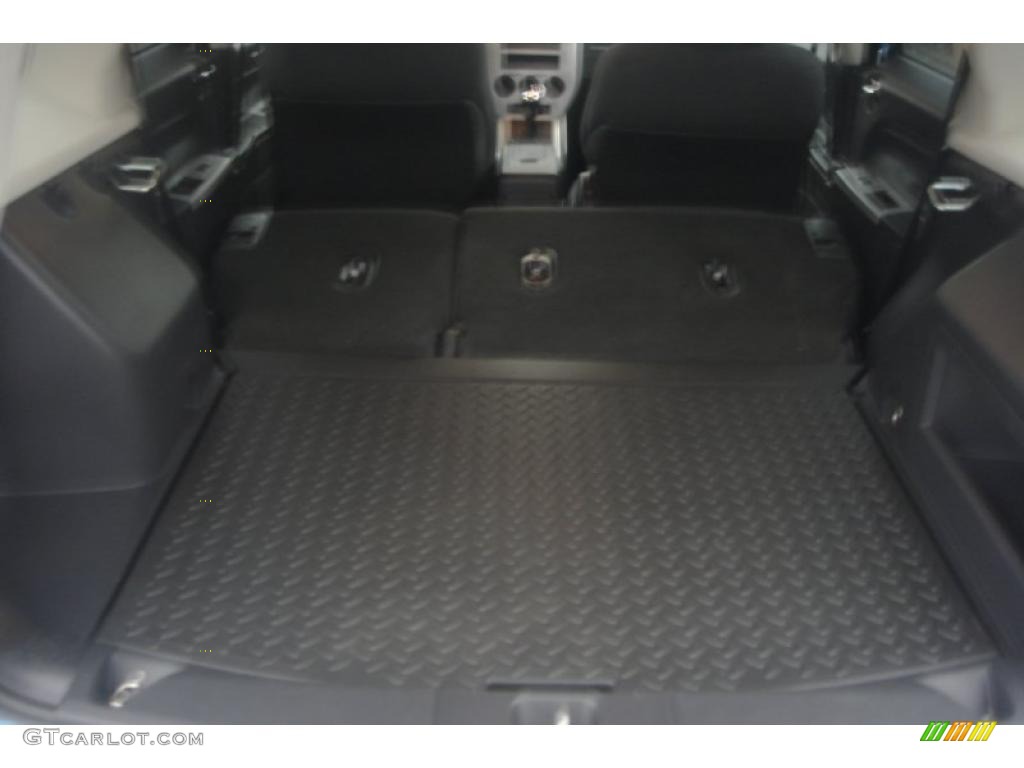 2008 Patriot Sport 4x4 - Surf Blue Pearl / Dark Slate Gray photo #22