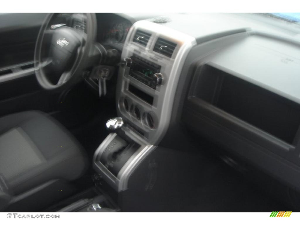 2008 Patriot Sport 4x4 - Surf Blue Pearl / Dark Slate Gray photo #26