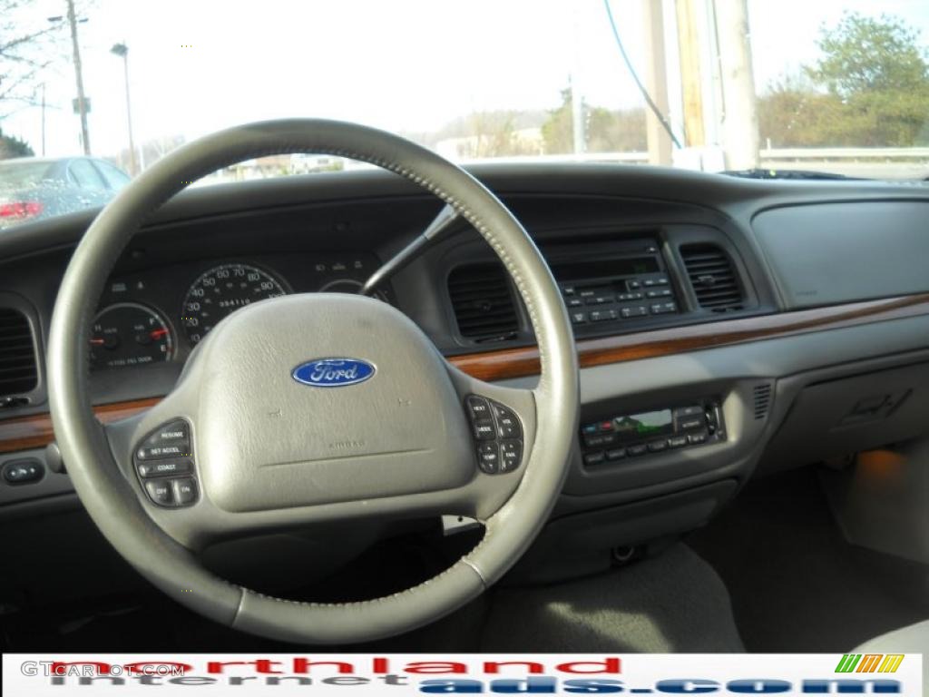 2004 Crown Victoria LX - Dark Blue Pearl Metallic / Dark Charcoal photo #11