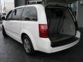 Stone White - Grand Caravan SXT Photo No. 8