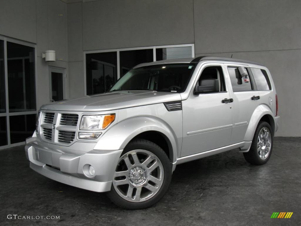 2010 Nitro SXT - Bright Silver Metallic / Dark Slate Gray photo #1