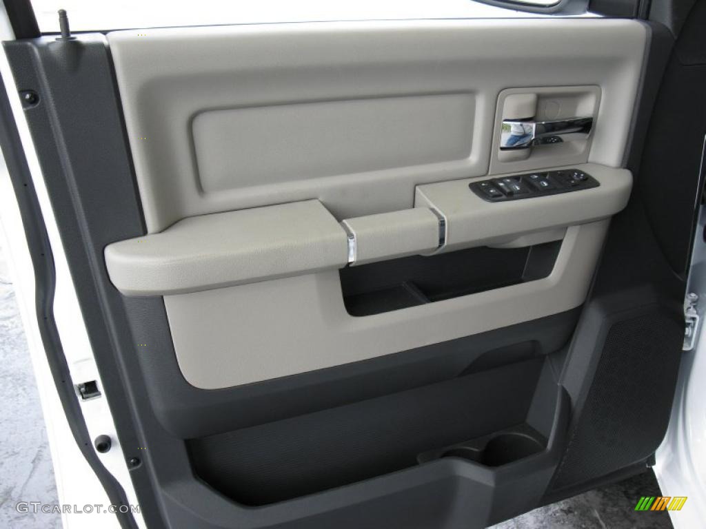 2010 Ram 1500 SLT Quad Cab - Stone White / Dark Slate/Medium Graystone photo #16