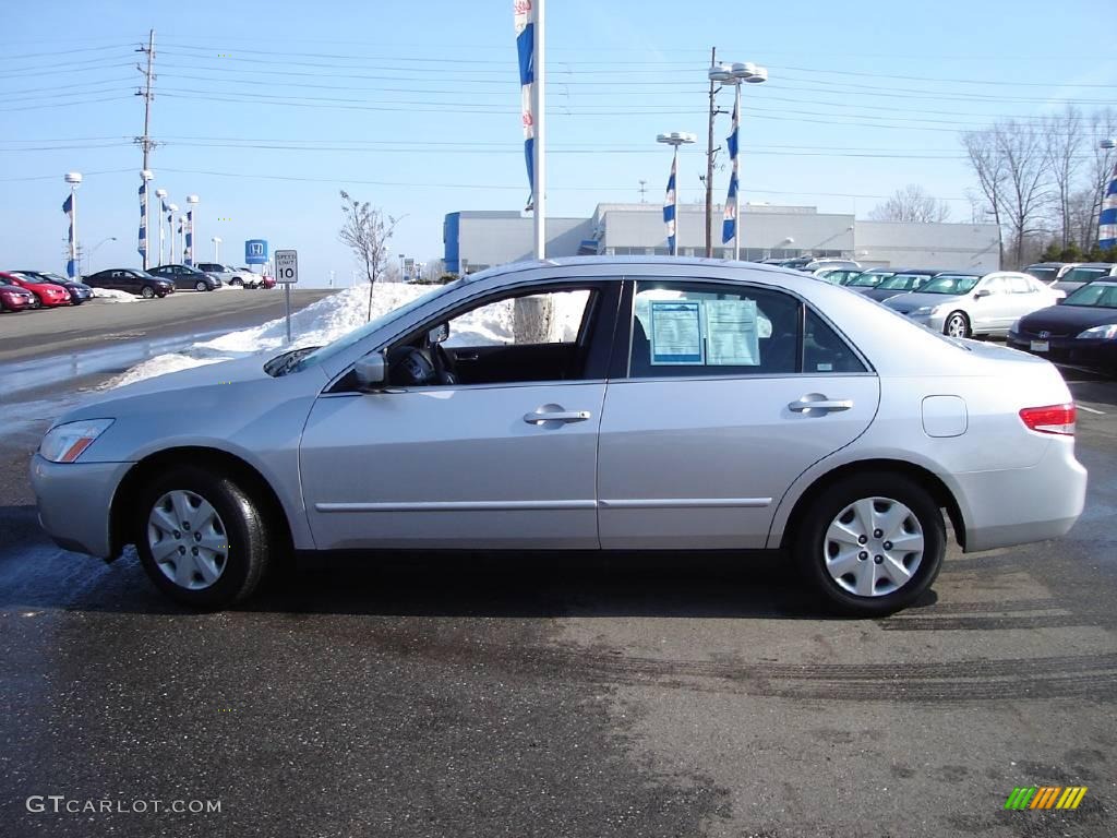 2003 Accord LX Sedan - Satin Silver Metallic / Black photo #2