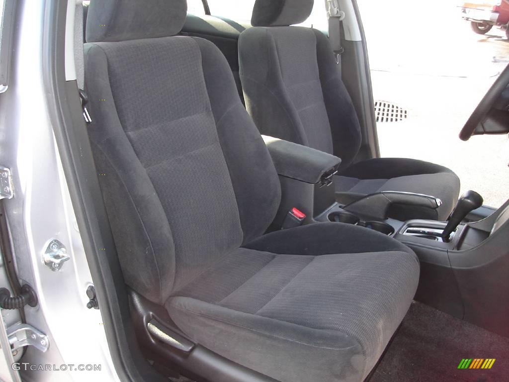 2003 Accord LX Sedan - Satin Silver Metallic / Black photo #13