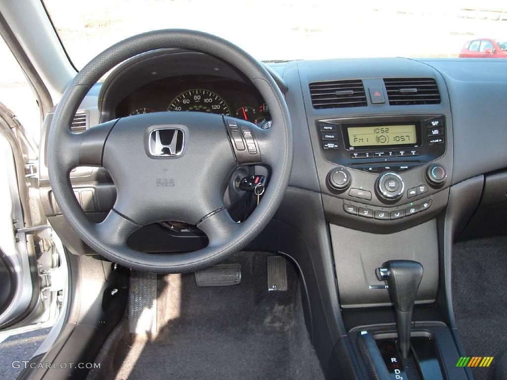 2003 Accord LX Sedan - Satin Silver Metallic / Black photo #16
