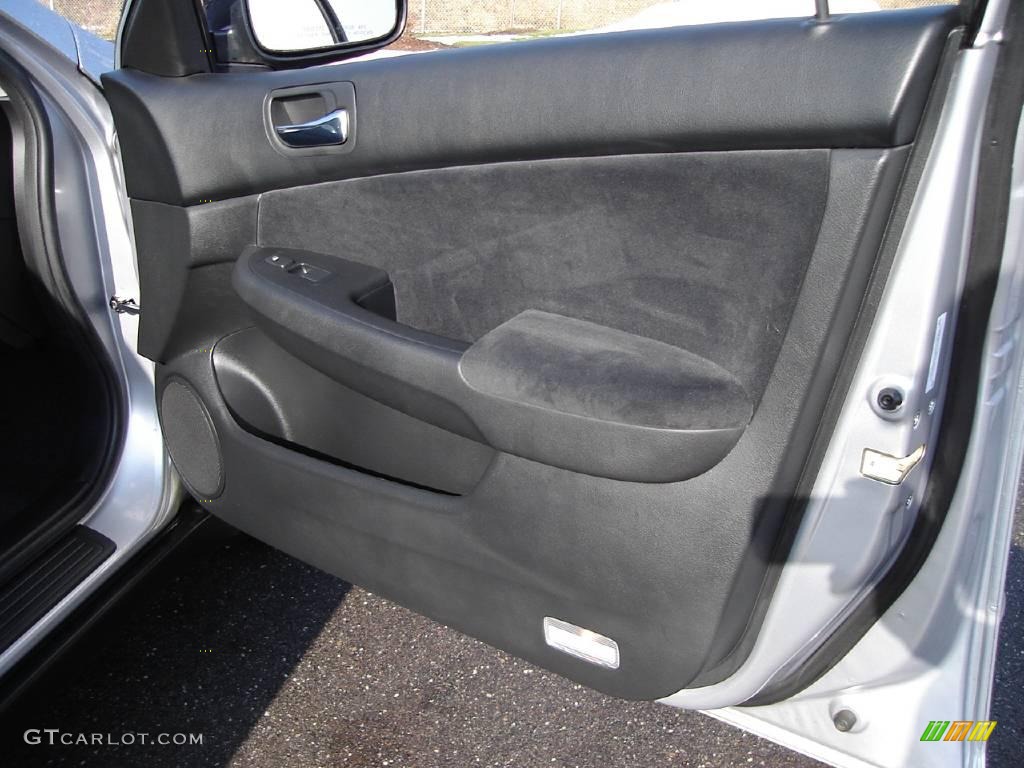 2003 Accord LX Sedan - Satin Silver Metallic / Black photo #17