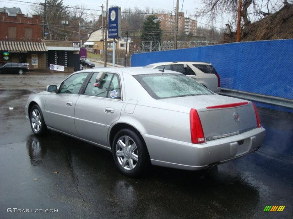 2007 DTS Sedan - Light Platinum / Titanium photo #3