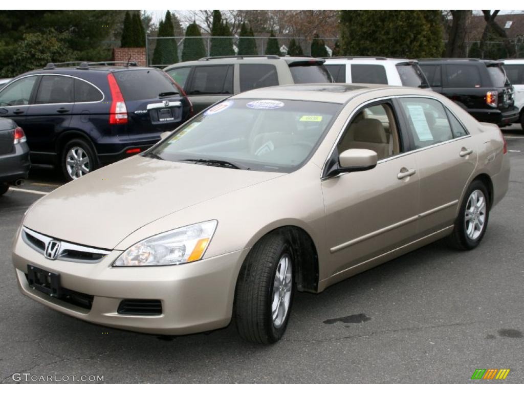 2007 Accord EX Sedan - Desert Mist Metallic / Ivory photo #2