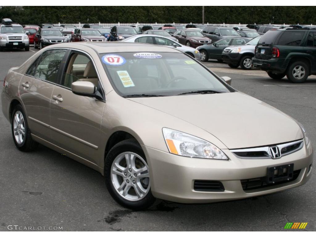 2007 Accord EX Sedan - Desert Mist Metallic / Ivory photo #4