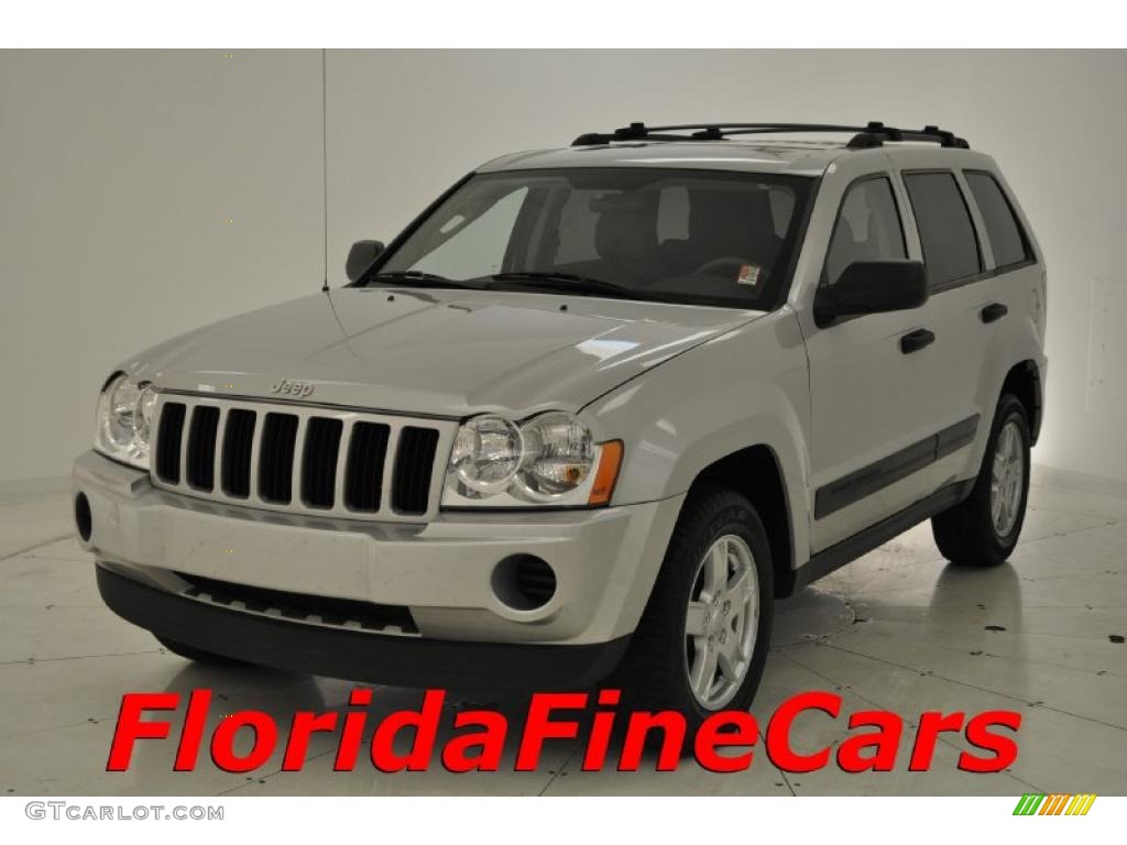 2006 Grand Cherokee Laredo - Bright Silver Metallic / Medium Slate Gray photo #1