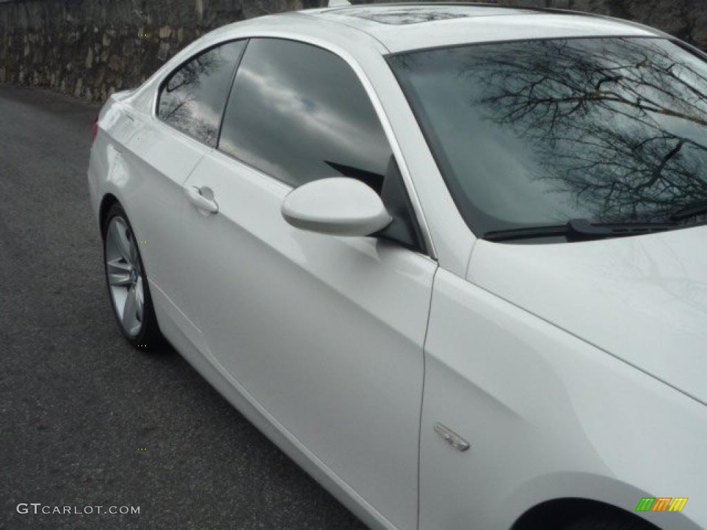 2008 3 Series 335i Coupe - Alpine White / Black photo #24