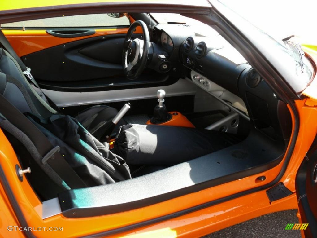 2005 Elise  - Chrome Orange / Black photo #16