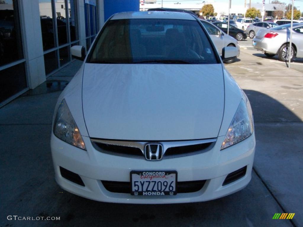 2007 Accord LX Sedan - Taffeta White / Ivory photo #8