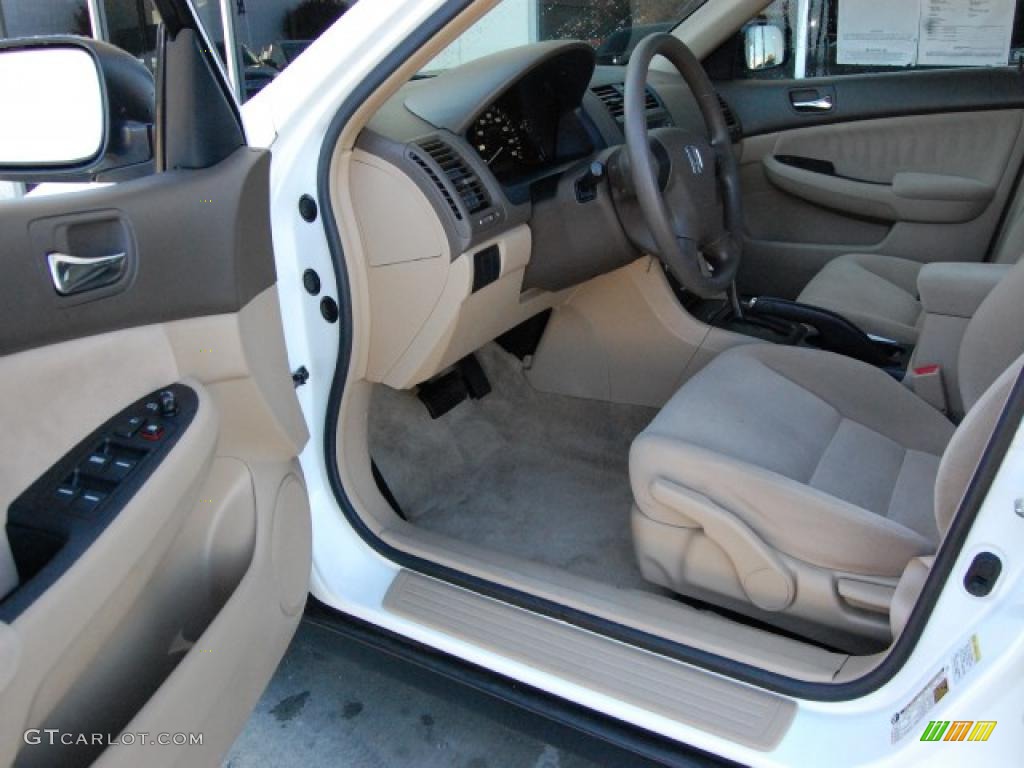 2007 Accord LX Sedan - Taffeta White / Ivory photo #16