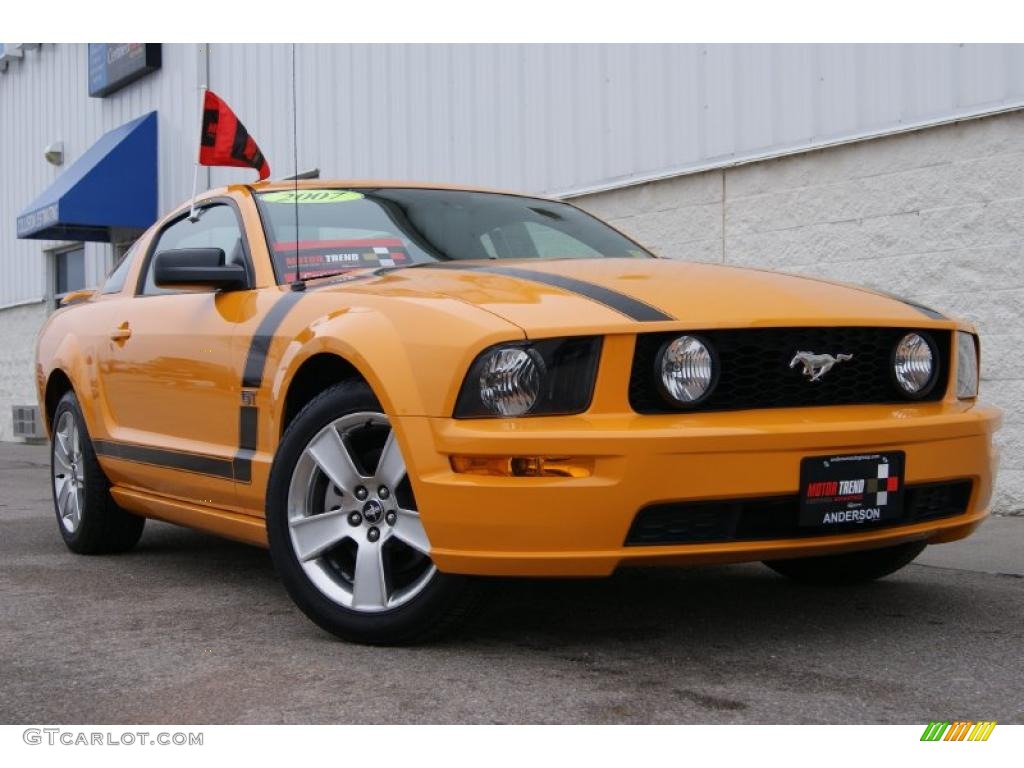 2007 Mustang GT Deluxe Coupe - Grabber Orange / Dark Charcoal photo #1