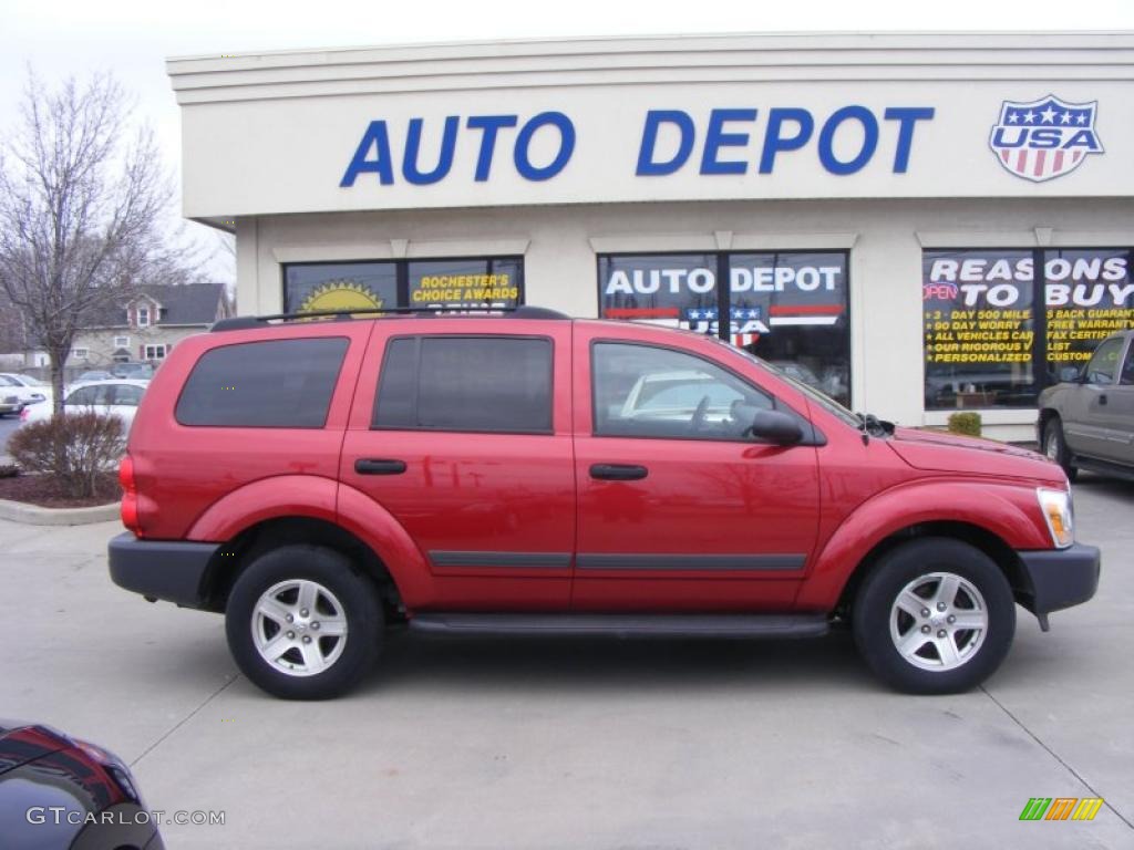 2006 Durango SXT 4x4 - Flame Red / Dark Slate Gray/Light Slate Gray photo #1