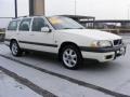 White - V70 XC AWD Photo No. 3