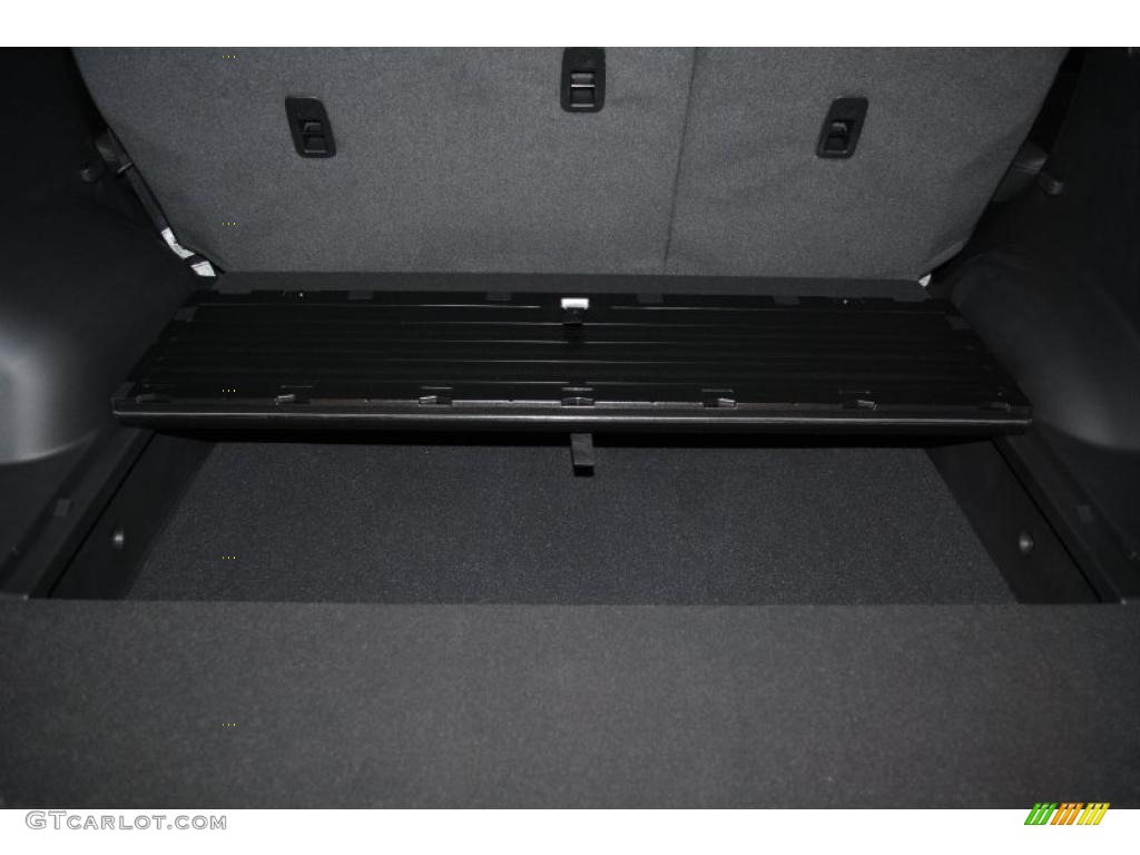 2011 Sorento EX - Bright Silver / Black photo #29