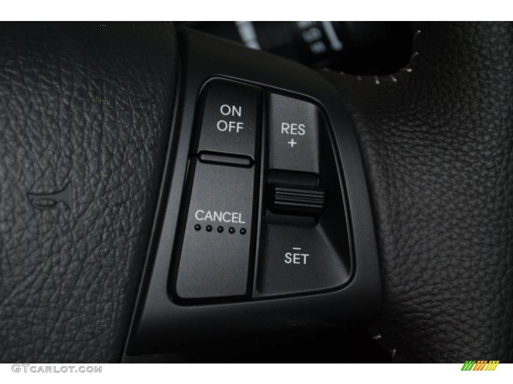 2011 Sorento EX - Bright Silver / Black photo #34