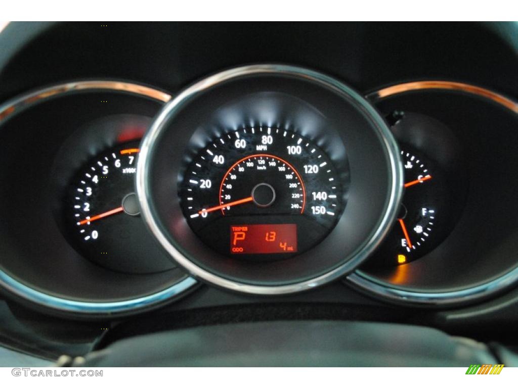 2011 Sorento EX - Bright Silver / Black photo #36