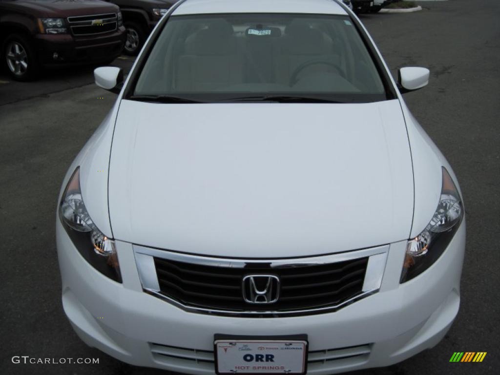 2010 Accord LX-P Sedan - Taffeta White / Ivory photo #2