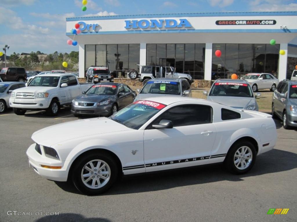 2009 Mustang V6 Premium Coupe - Performance White / Dark Charcoal photo #1