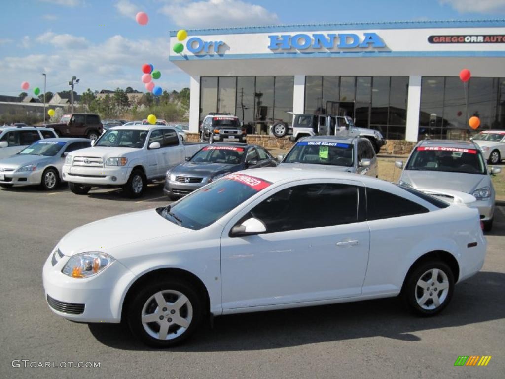 Summit White Chevrolet Cobalt