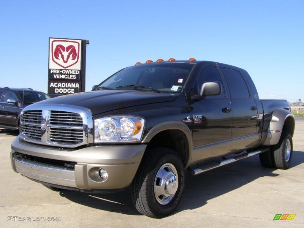 2009 Ram 3500 Laramie Quad Cab 4x4 Dually - Dark Khaki Pearl / Khaki photo #1