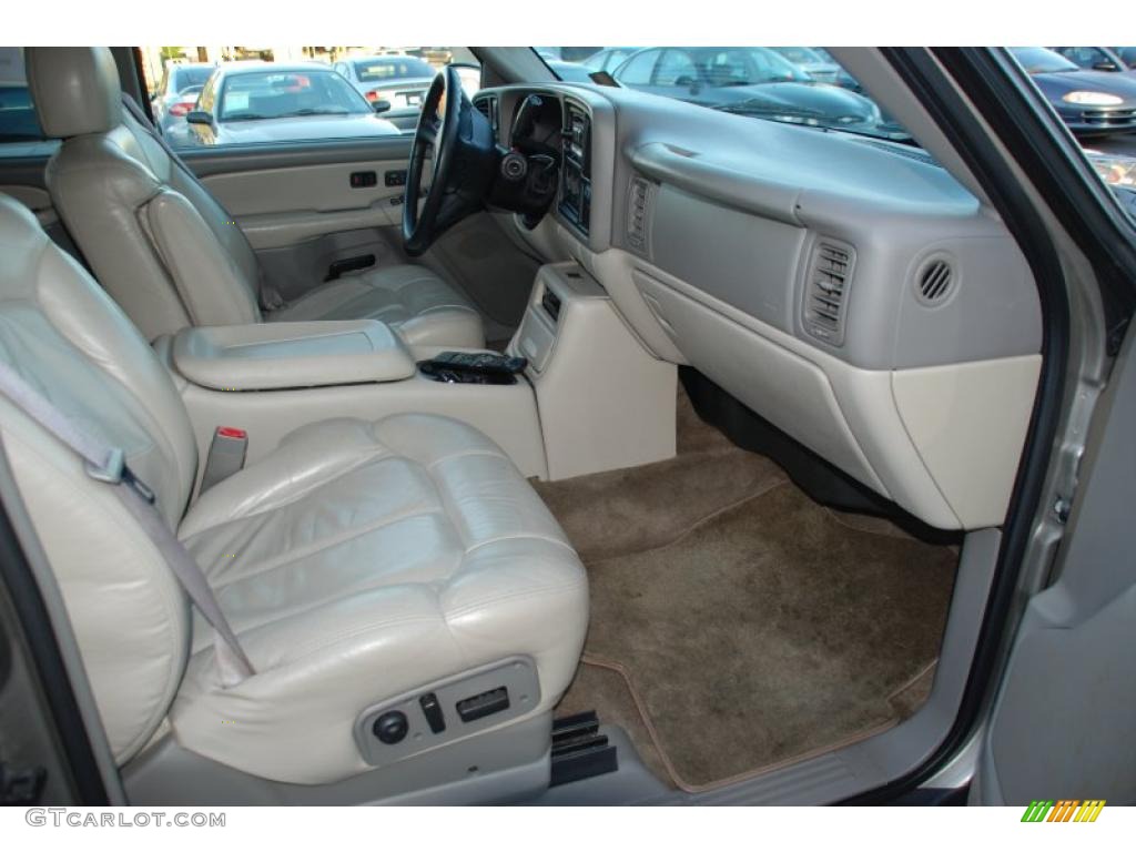 2002 Suburban 1500 LT - Light Pewter Metallic / Tan photo #27