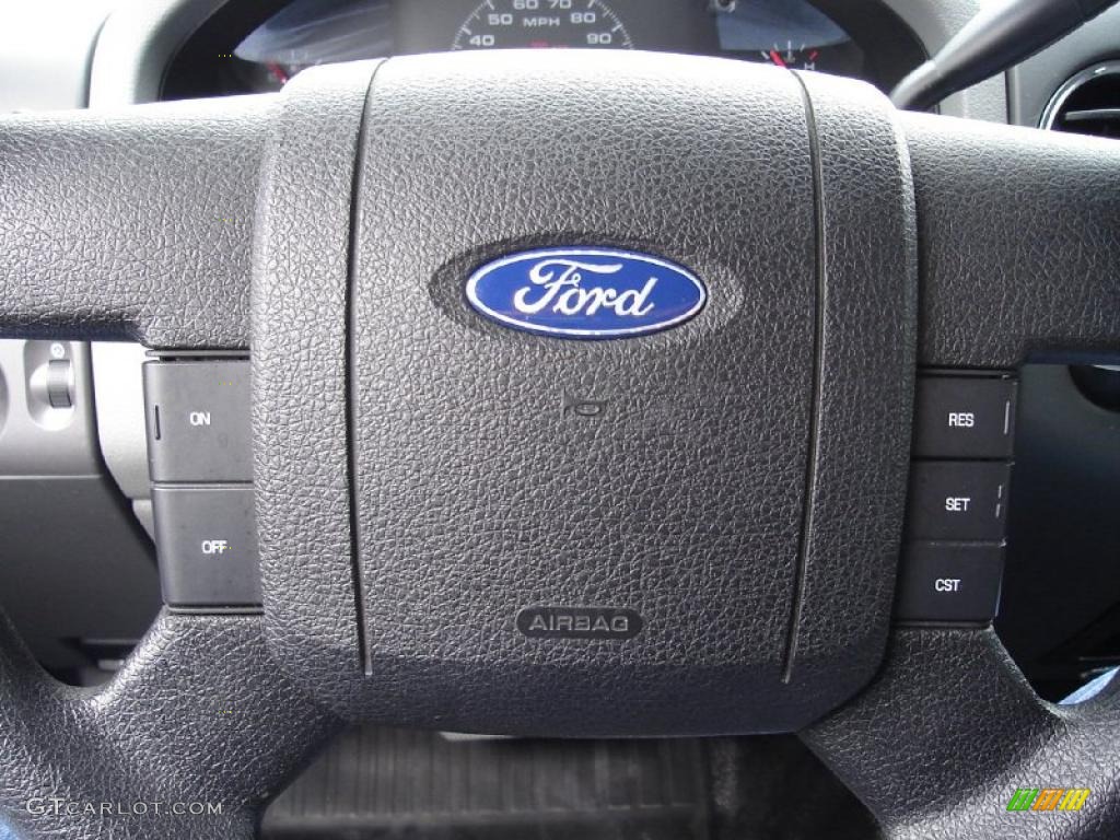 2006 F150 XLT SuperCab - Oxford White / Medium Flint photo #29