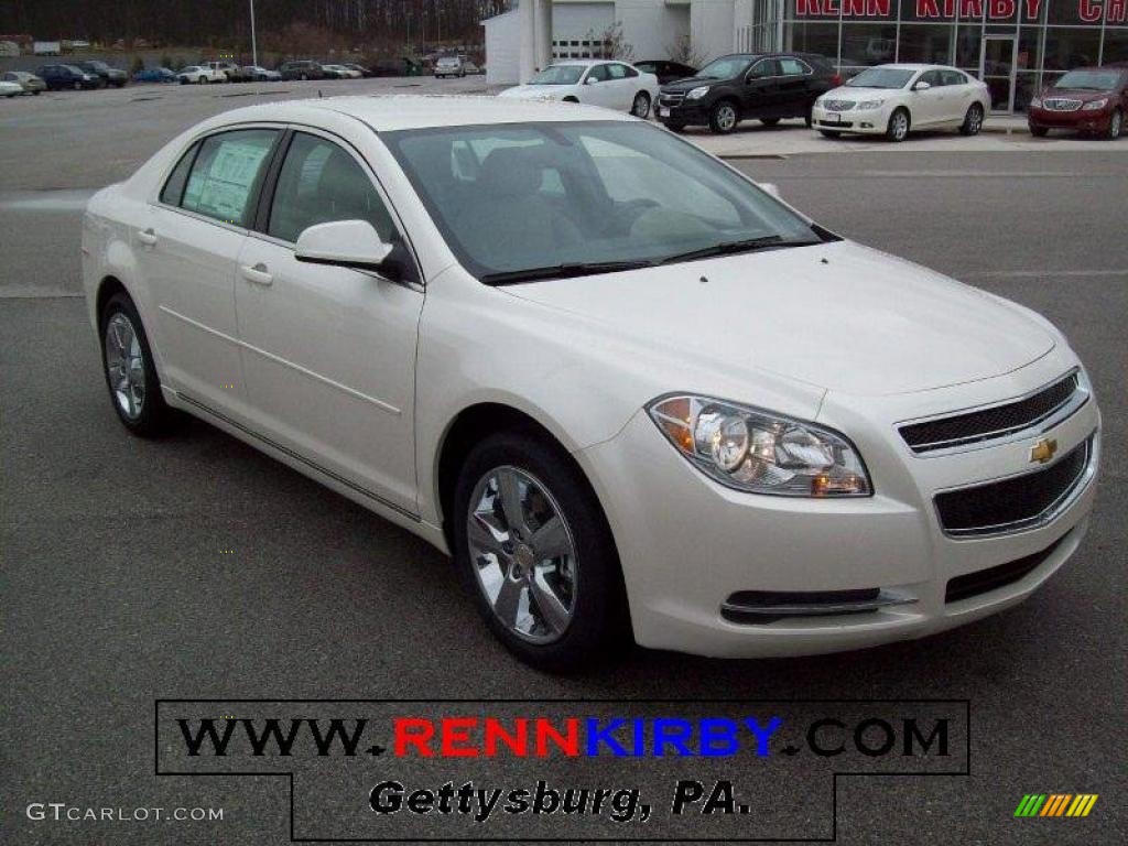 2010 Malibu LT Sedan - White Diamond Tricoat / Cocoa/Cashmere photo #1