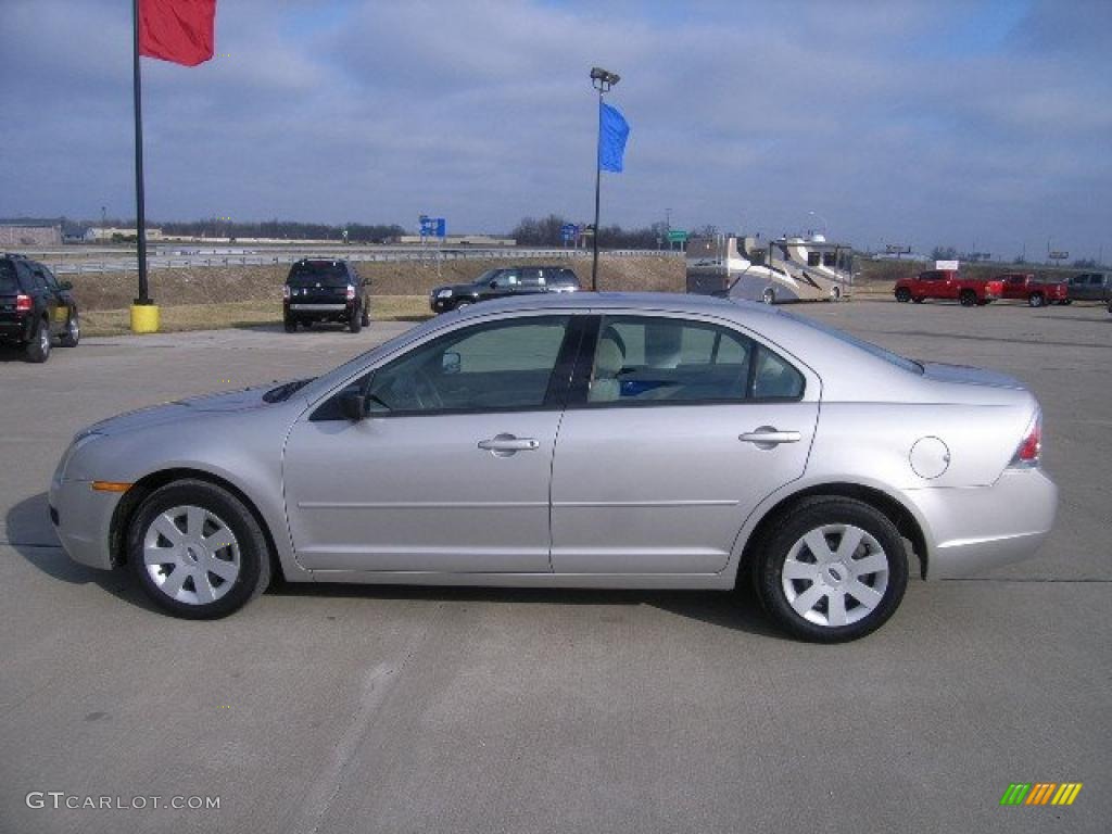 2008 Fusion S - Brilliant Silver Metallic / Medium Light Stone photo #6